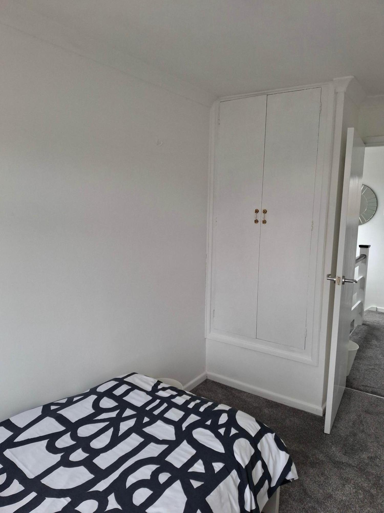 Nicely Decorated 3 Bedroom House Near Heathrow, London Staines-upon-Thames Extérieur photo